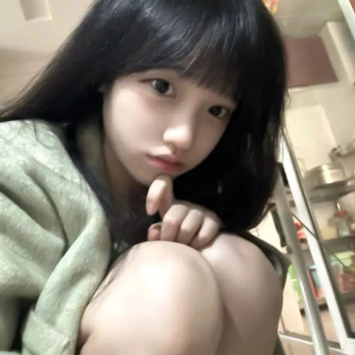 毛衣女郎